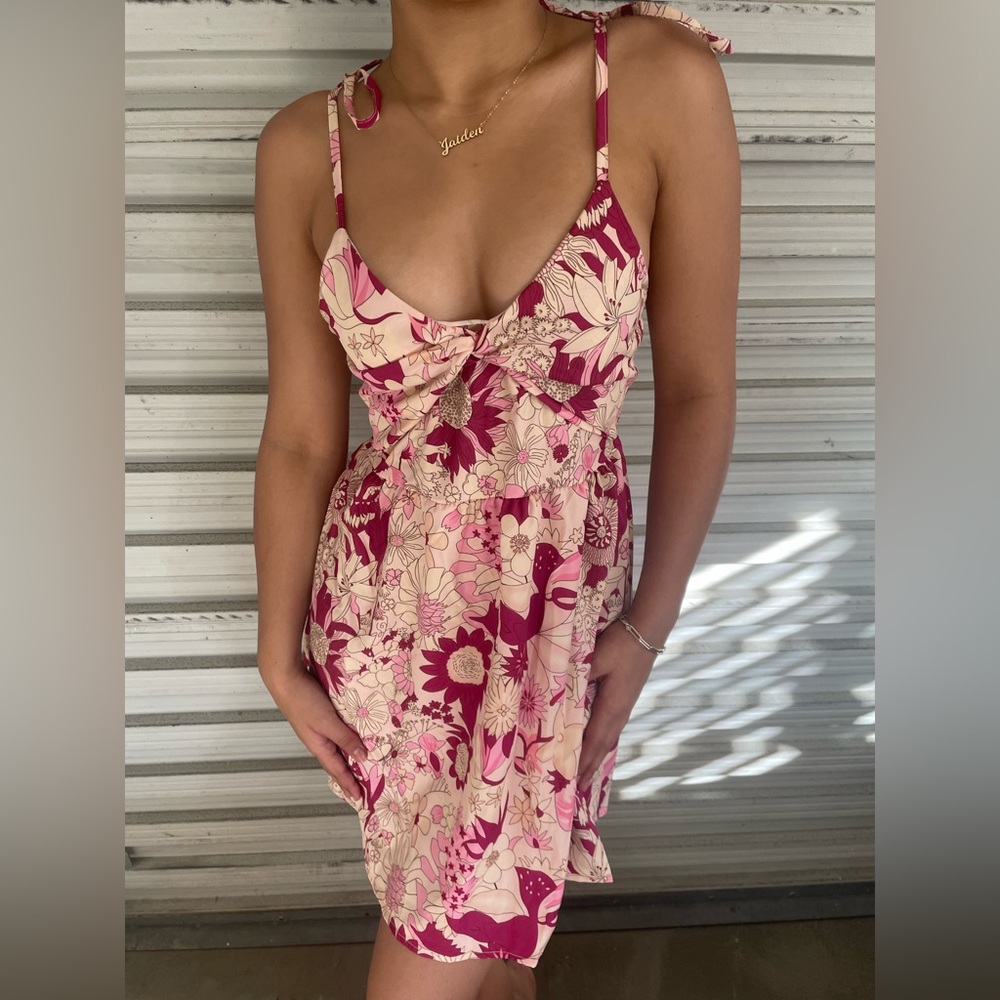 Floral short dress!